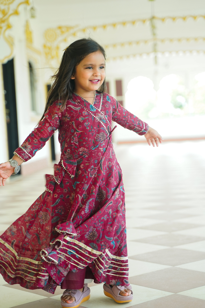 Floral Linen Twinning Set