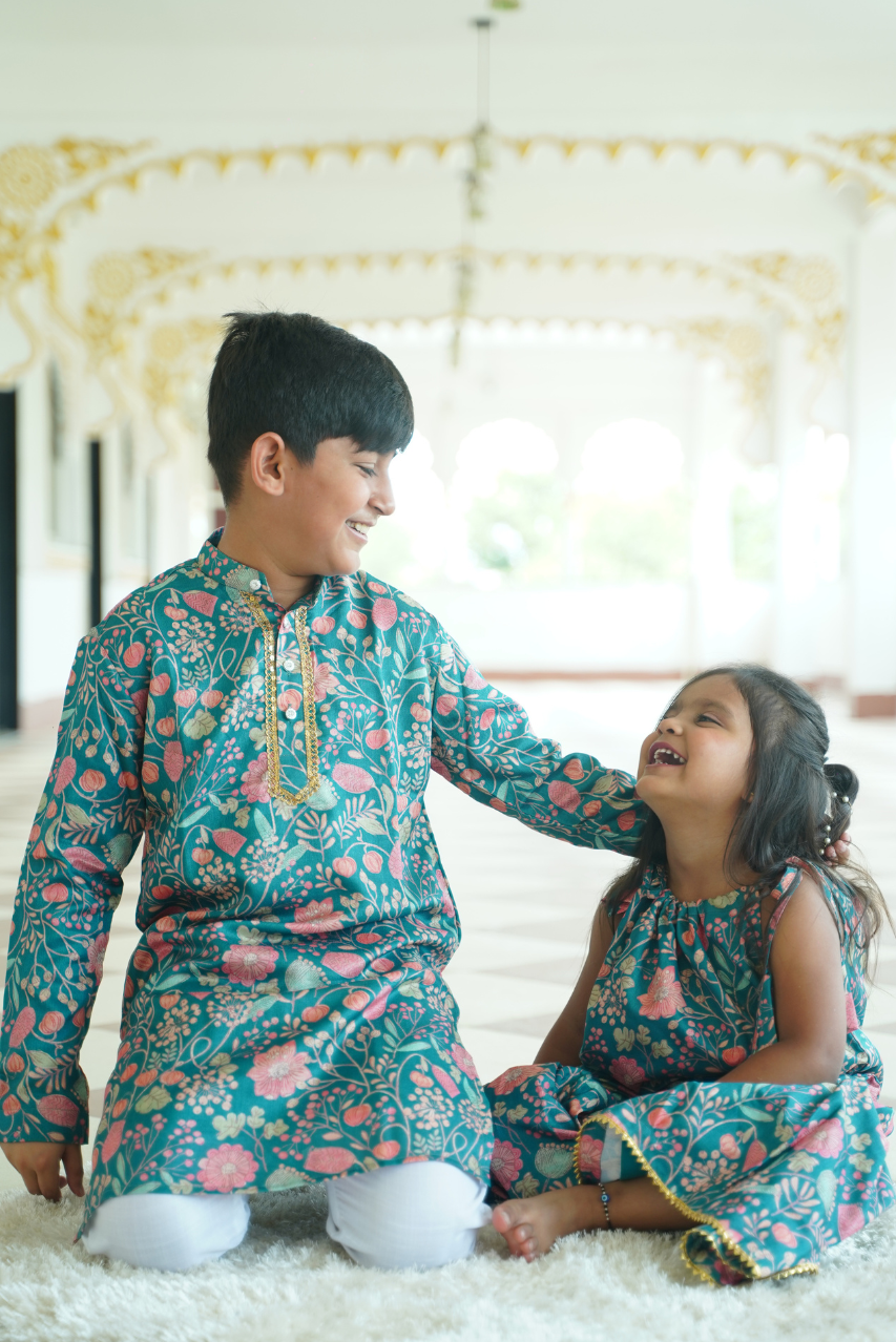 Teal Floral Twinning Set